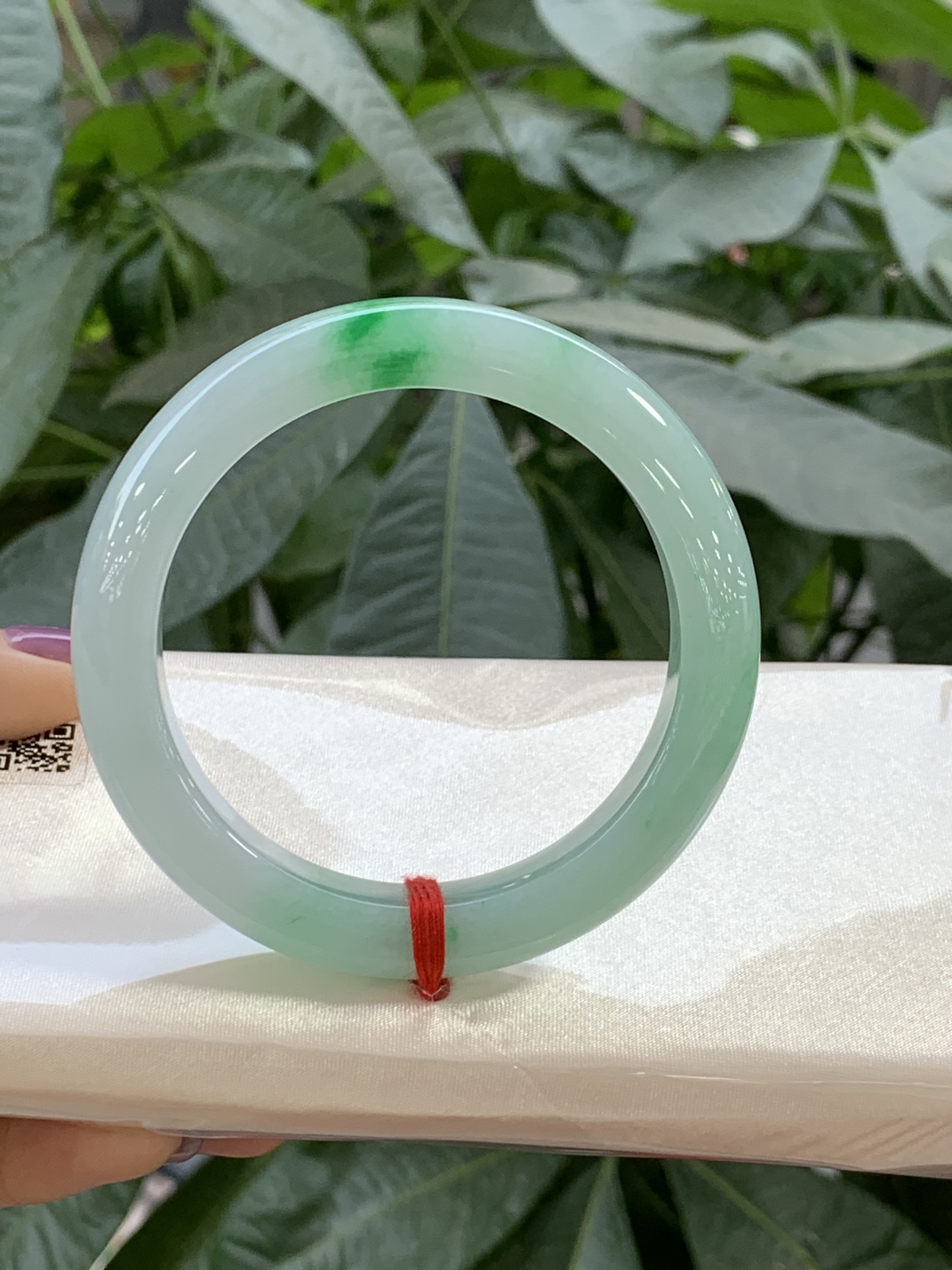 晴底飘色平安镯